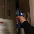 Termometr cyfrowy na podczerwień z laserowym wskaźnikiem celu -38 stopniC - +520 stopniC - Silverline