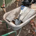 Mini szpadel z zaokrąglonymi krawędziami 700 mm - Silverline